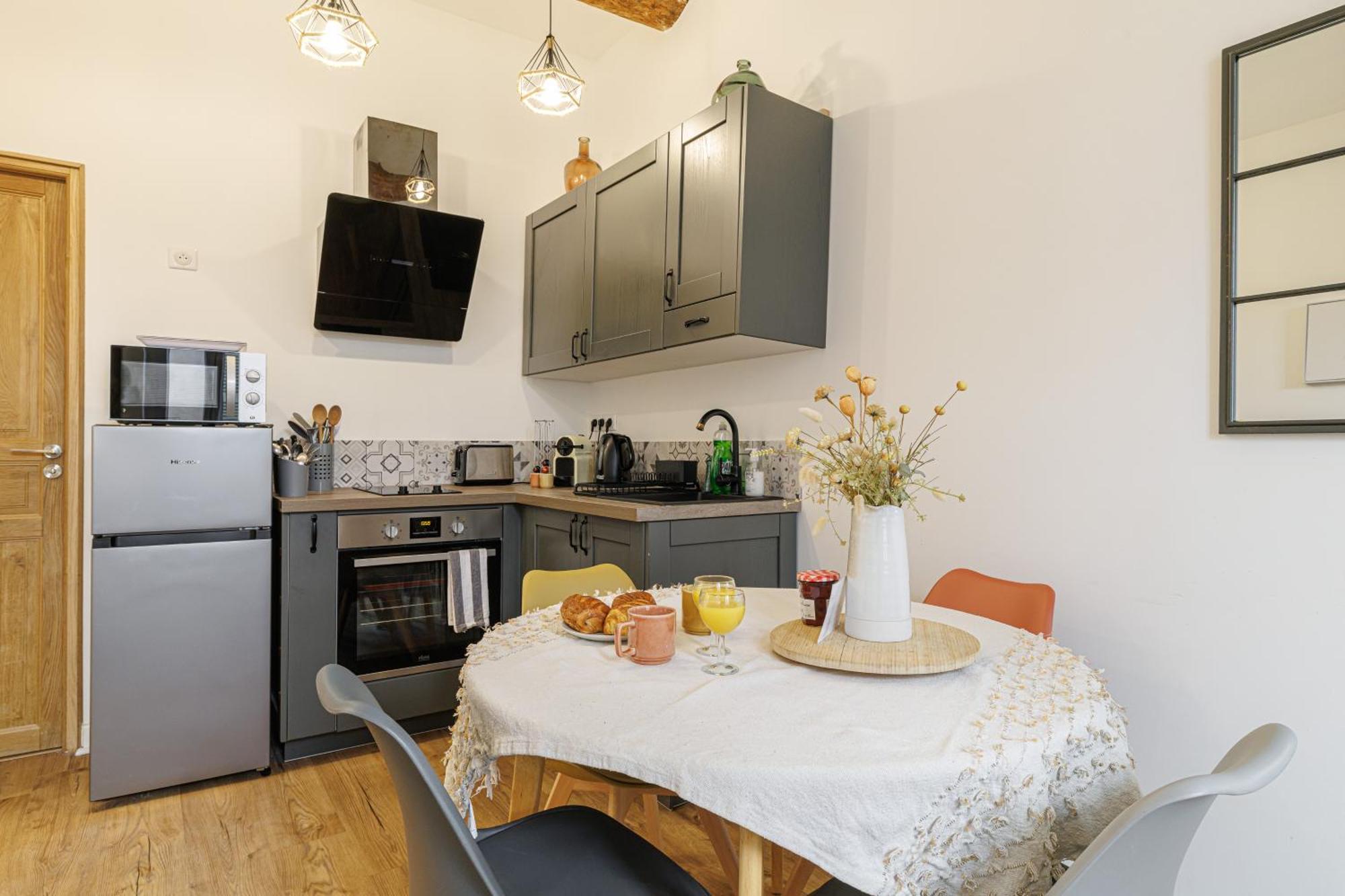 Old Town Antibes Superb New Flat, For 3, Ac, Wi-Fi Apartment Ngoại thất bức ảnh